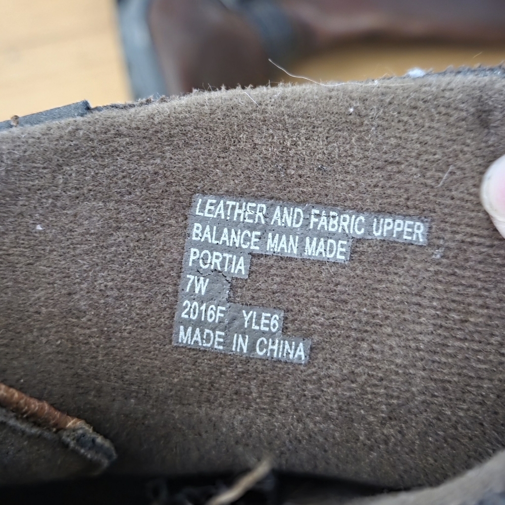 Brown Leather and Fabric Boots - Picture 3 of 3